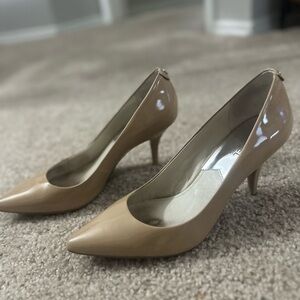 Michael Kors Patent Nude Flex Mid Pump Heel - Size 9.5